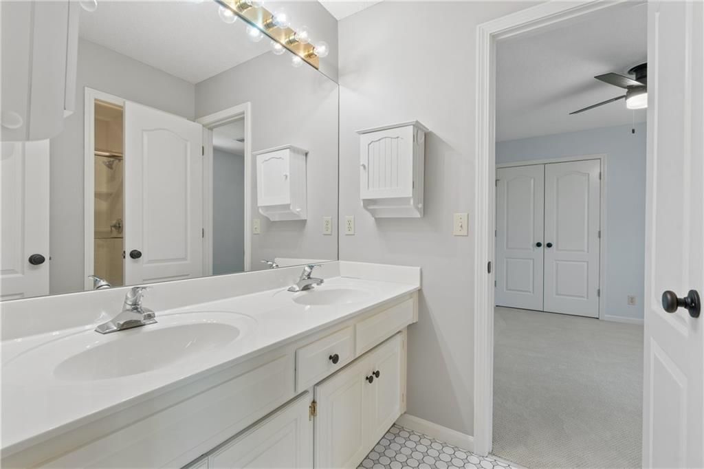 16012 Overbrook Lane — photo 38