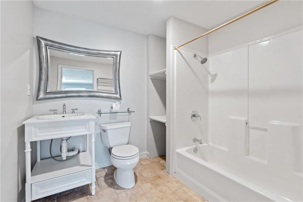 16012 Overbrook Lane — photo 48
