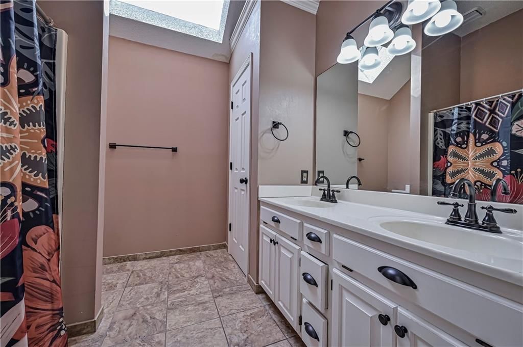 3229 Grand Avenue — photo 23
