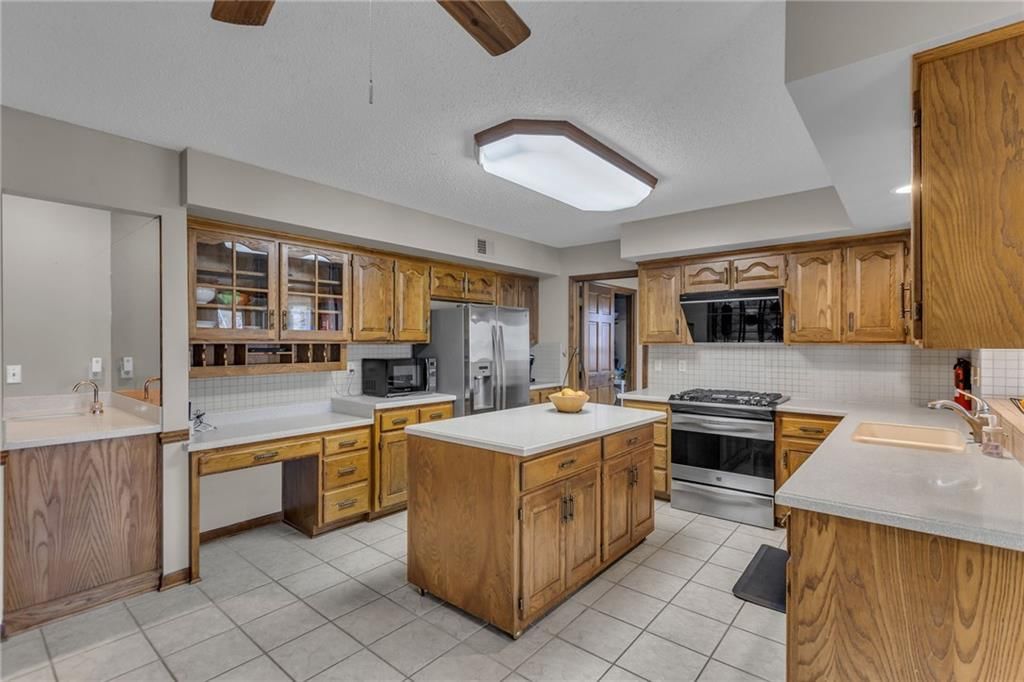 11712 Hadley Street — photo 17