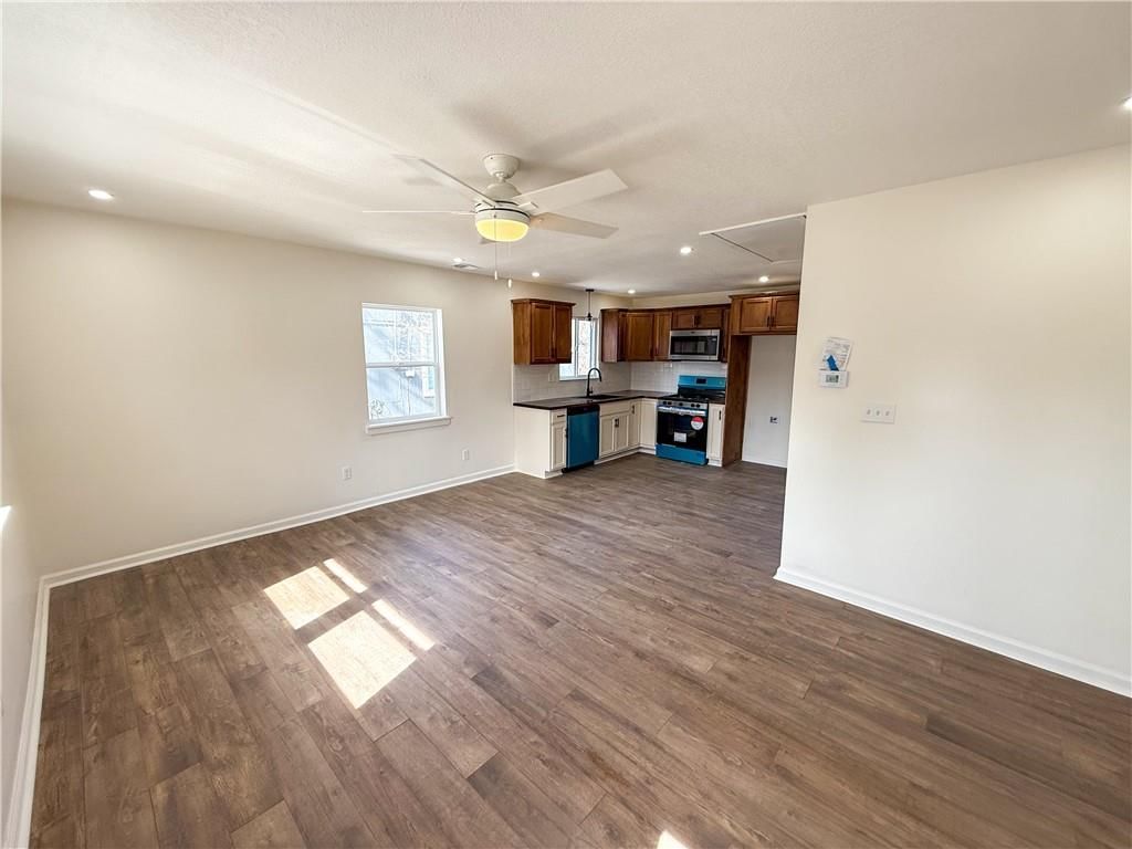 2909 HIGHLAND Drive — photo 3