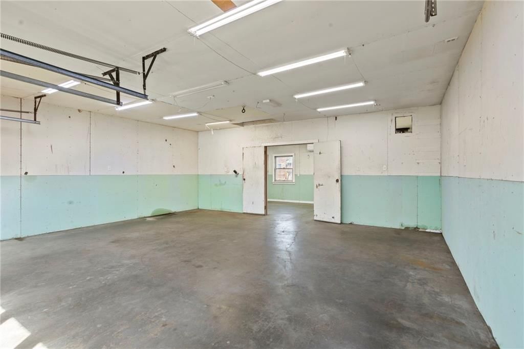 5206 Locust Street — photo 26