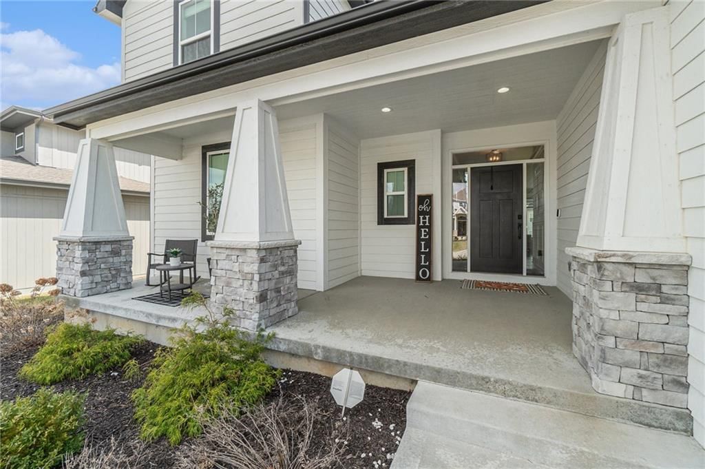 15247 W 171st Place — photo 2