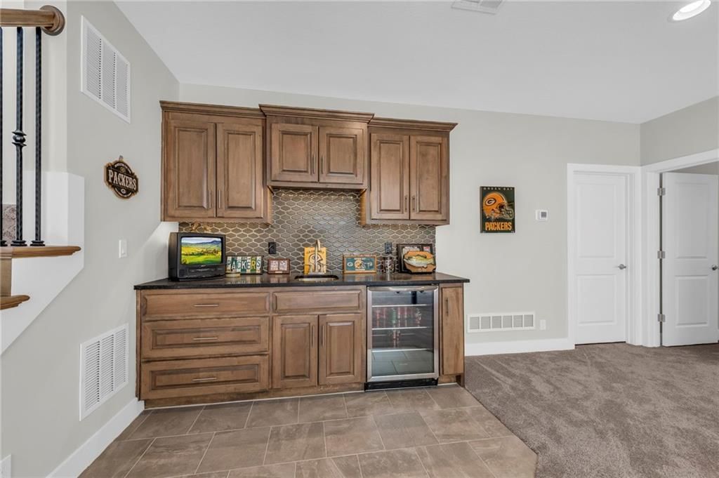 15333 W 173rd Terrace — photo 31