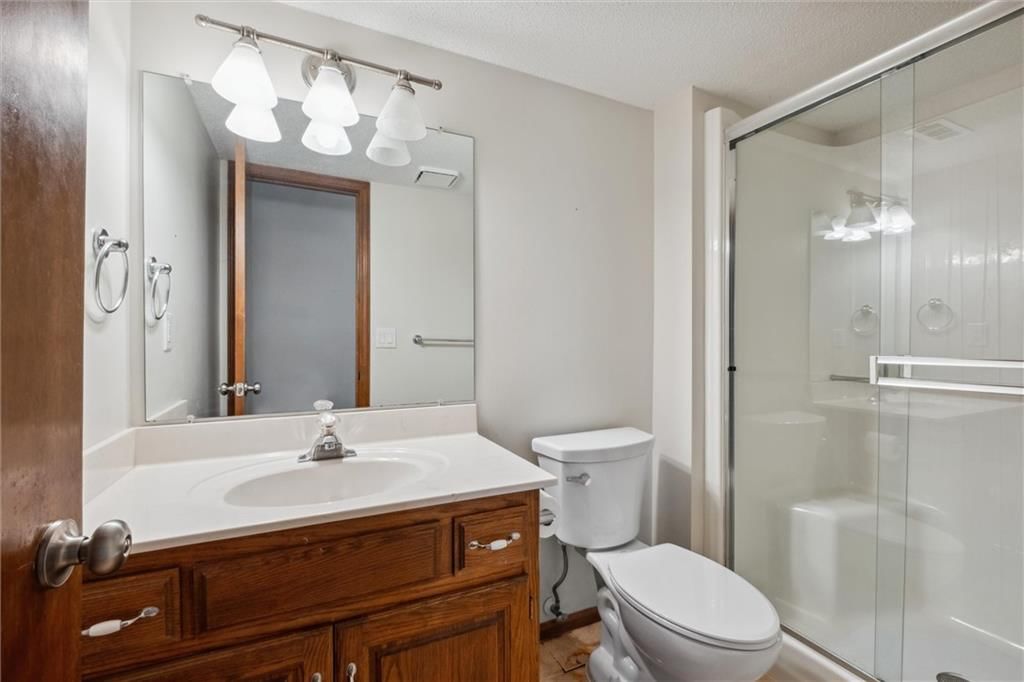 105 S Huntsman Boulevard — photo 12