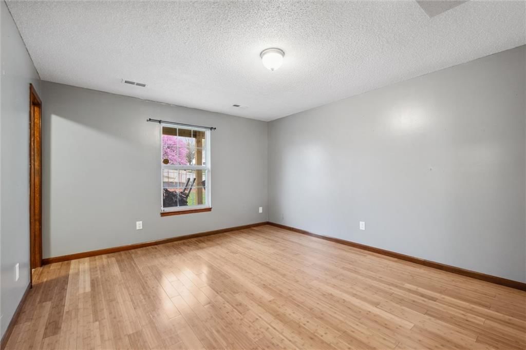 105 S Huntsman Boulevard — photo 20