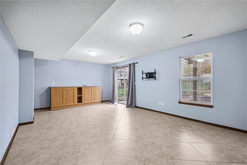105 S Huntsman Boulevard — photo 24