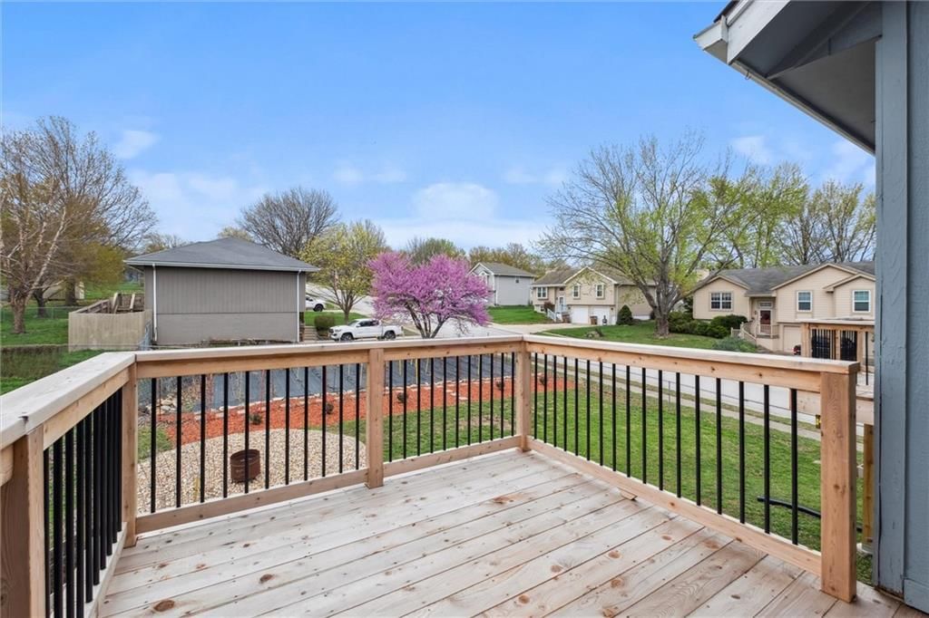 105 S Huntsman Boulevard — photo 27
