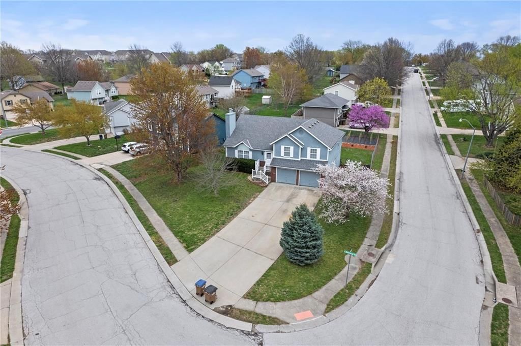 105 S Huntsman Boulevard — photo 31