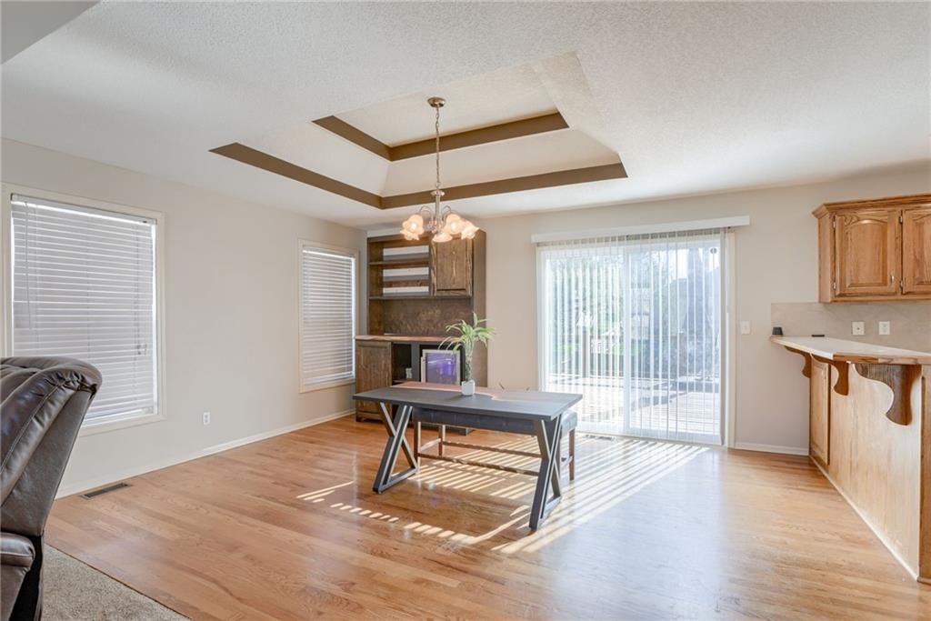 13735 Wagon Pass Road — photo 6