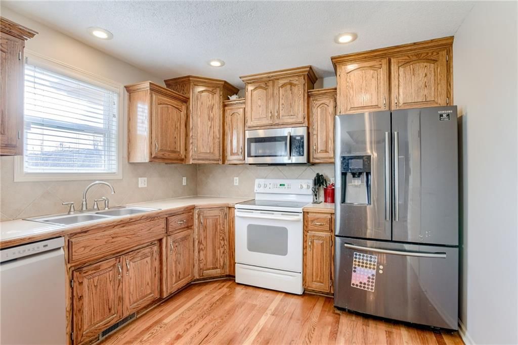 13735 Wagon Pass Road — photo 8
