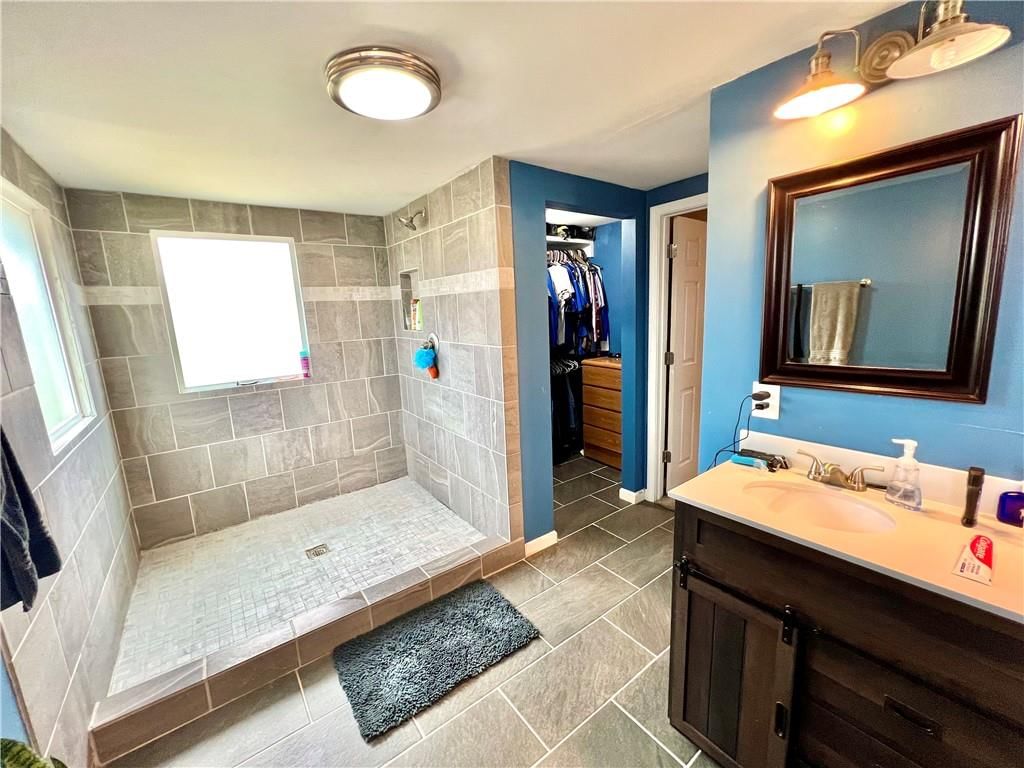 503 N Brown Street — photo 17