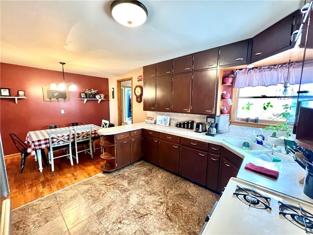 503 N Brown Street — photo 10