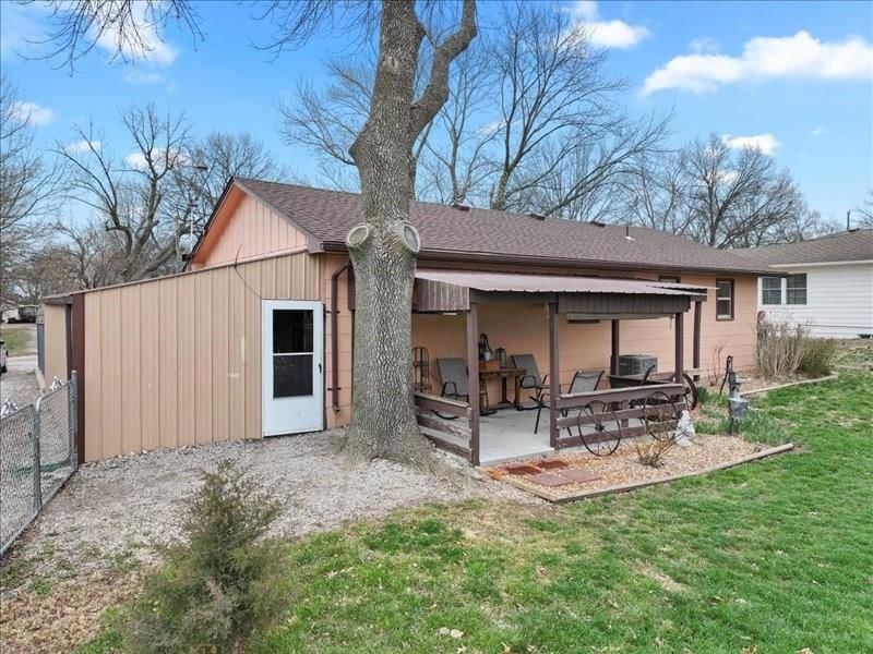814 N HOUSTON Avenue — photo 21