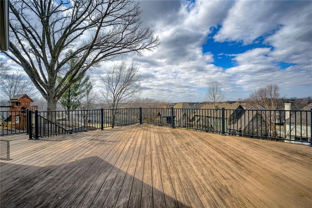 8130 Parkview Drive — photo 34