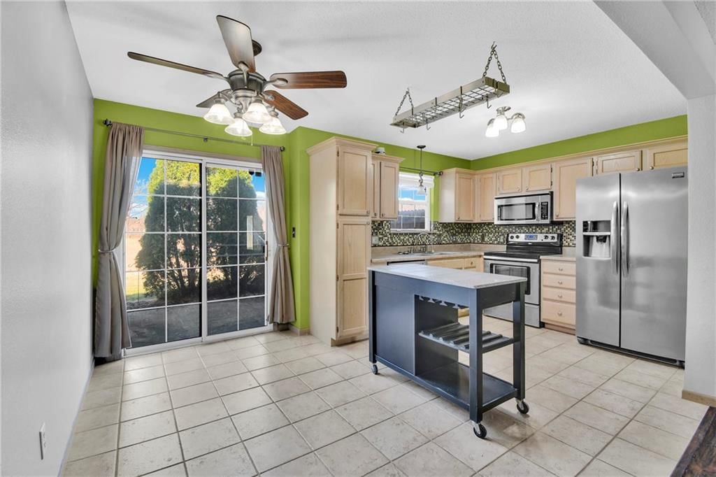 5724 NW Plantation Lane — photo 9