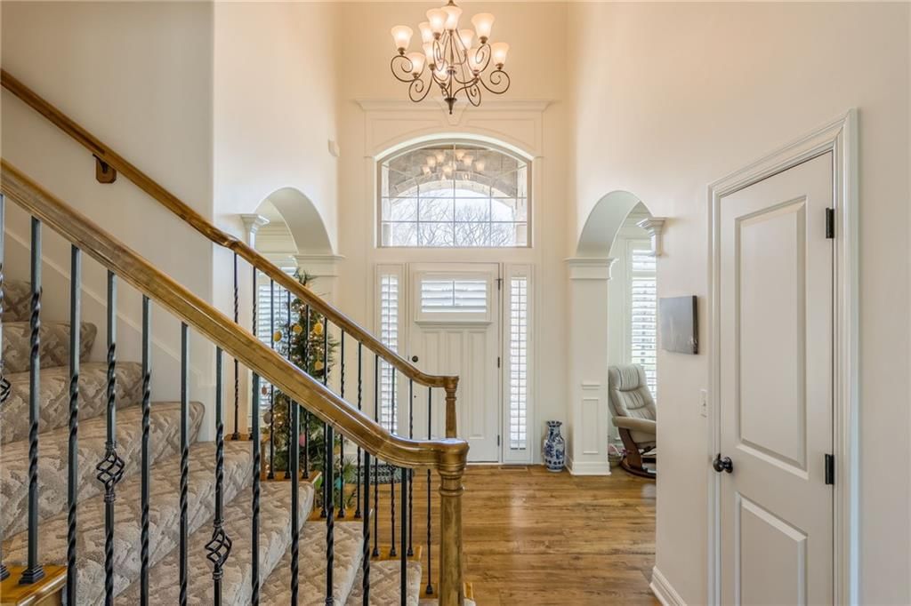 8816 N Oxford Avenue — photo 3