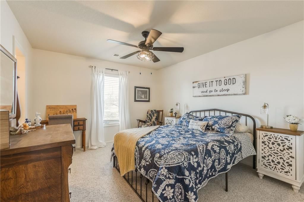 8816 N Oxford Avenue — photo 38