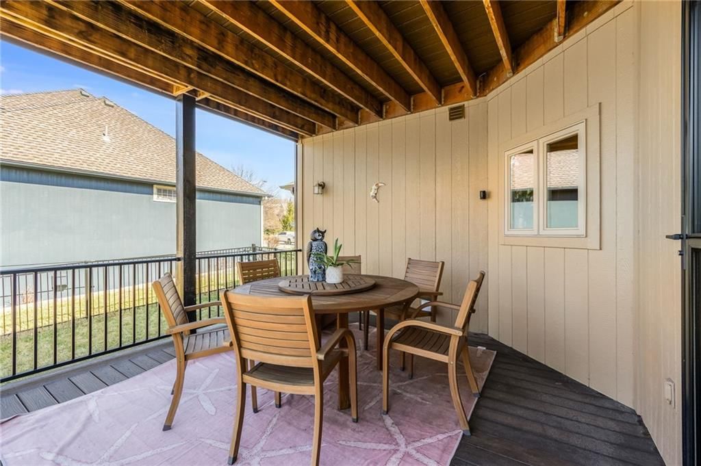 8816 N Oxford Avenue — photo 47