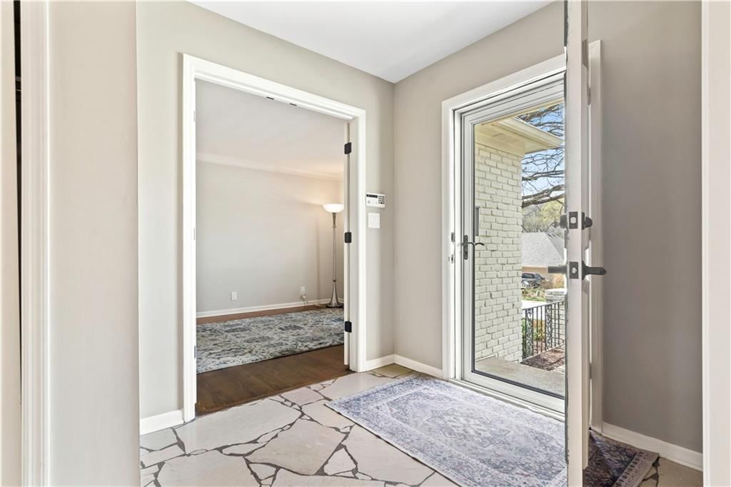 10013 Juniper Lane — photo 4