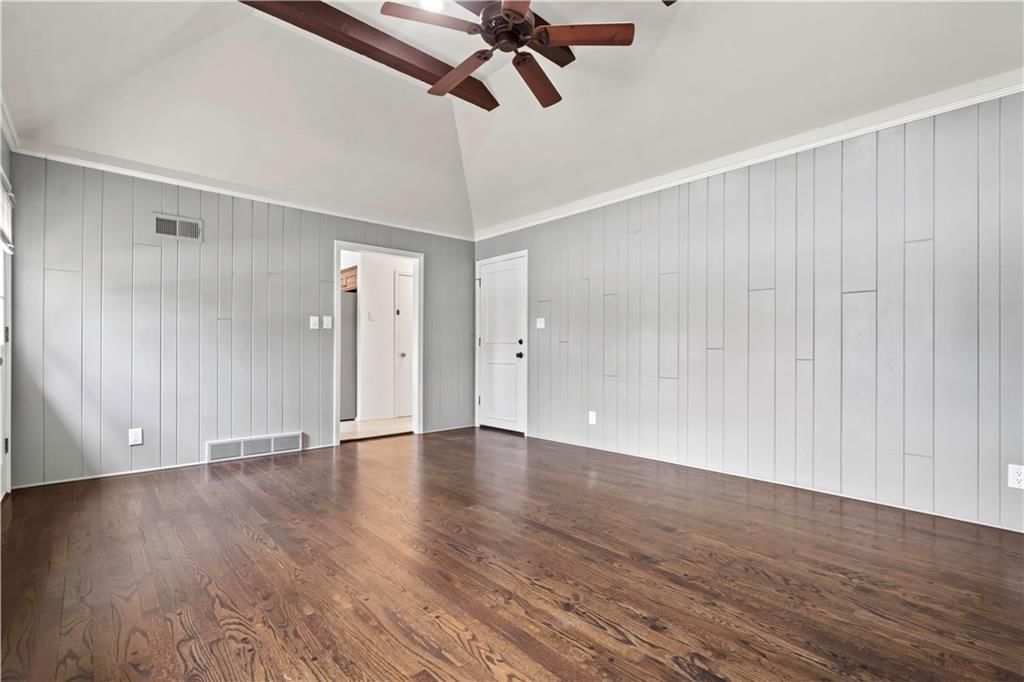10013 Juniper Lane — photo 8