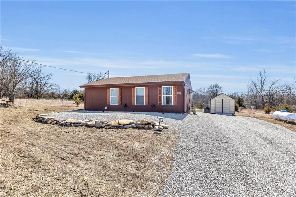 42 Illinois Drive — photo 32