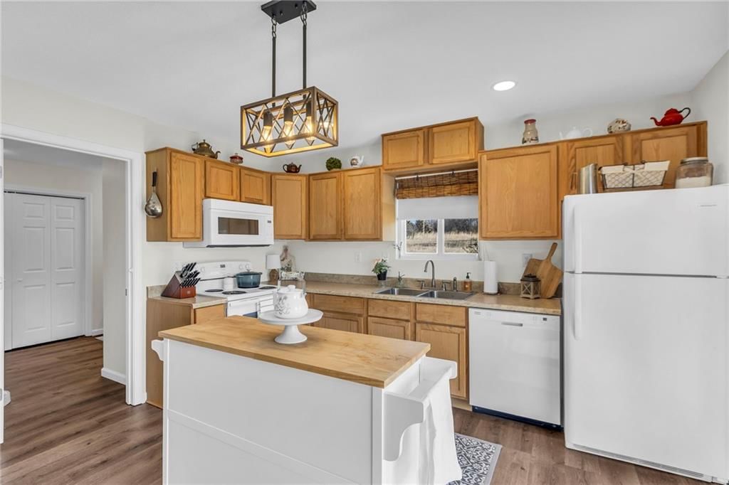 42 Illinois Drive — photo 10