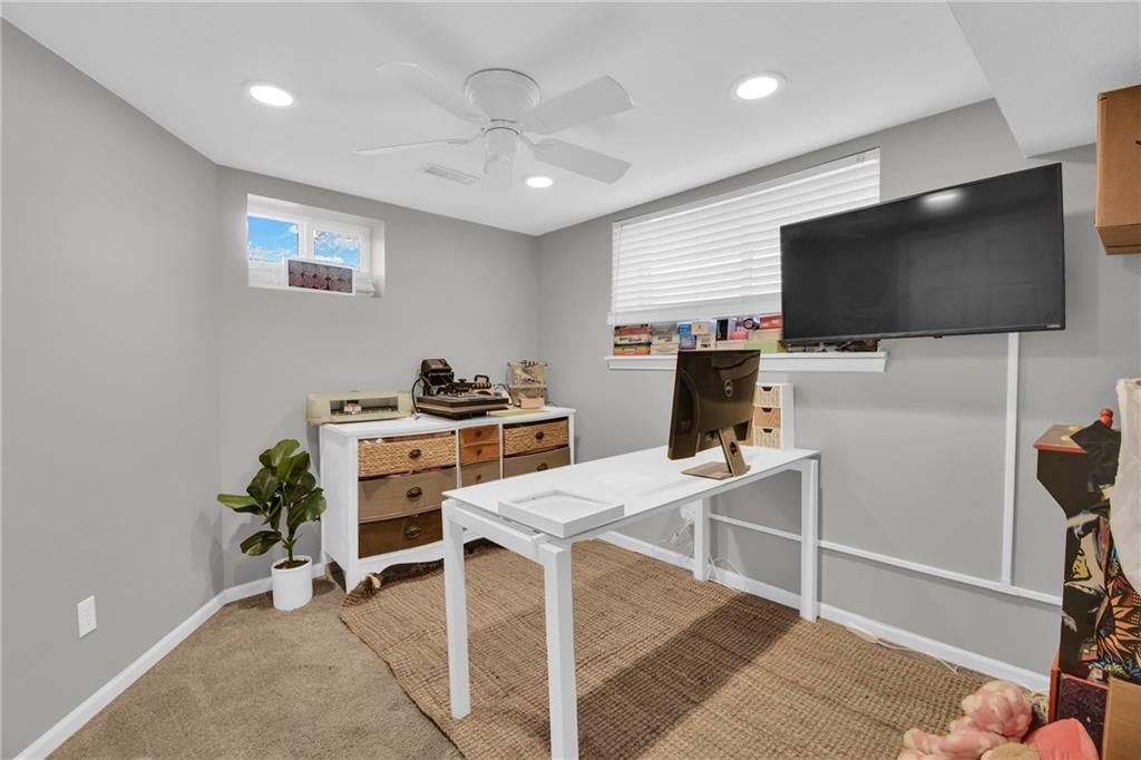 1403 Lawndale Avenue — photo 23