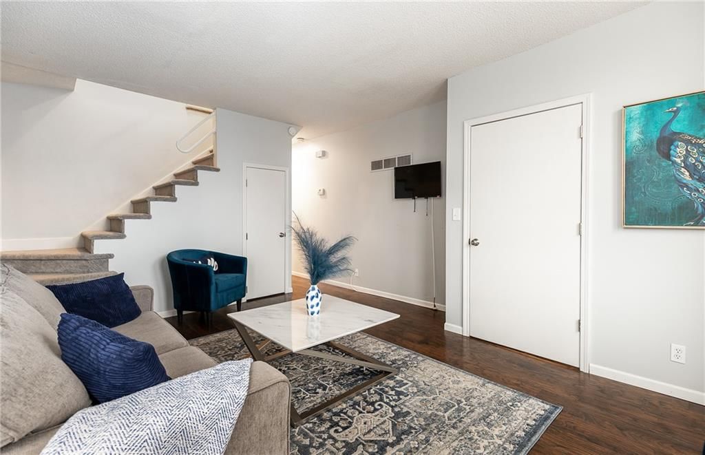 4742 Jarboe Street — photo 21