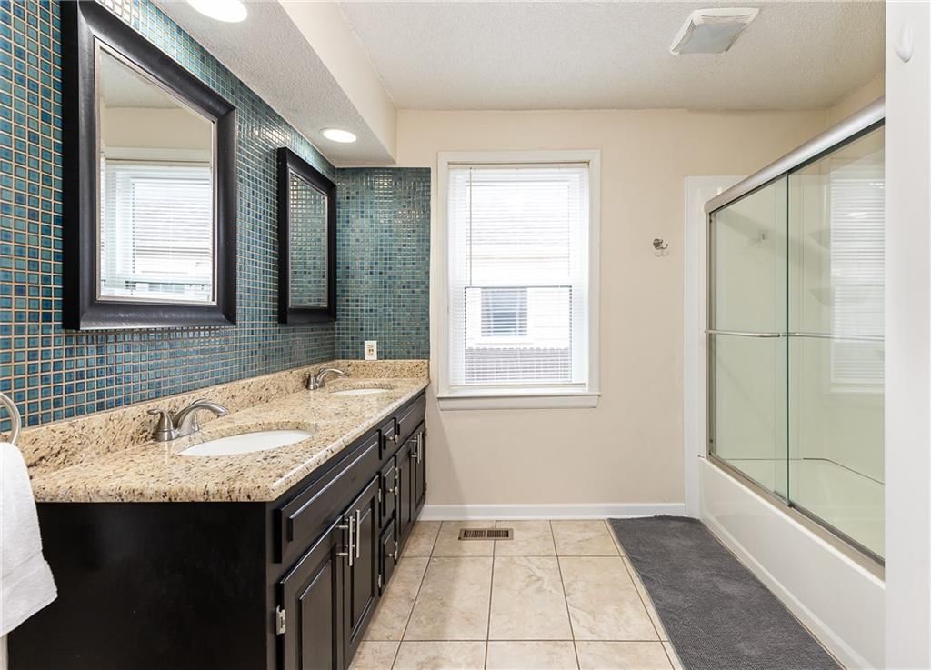 4742 Jarboe Street — photo 10