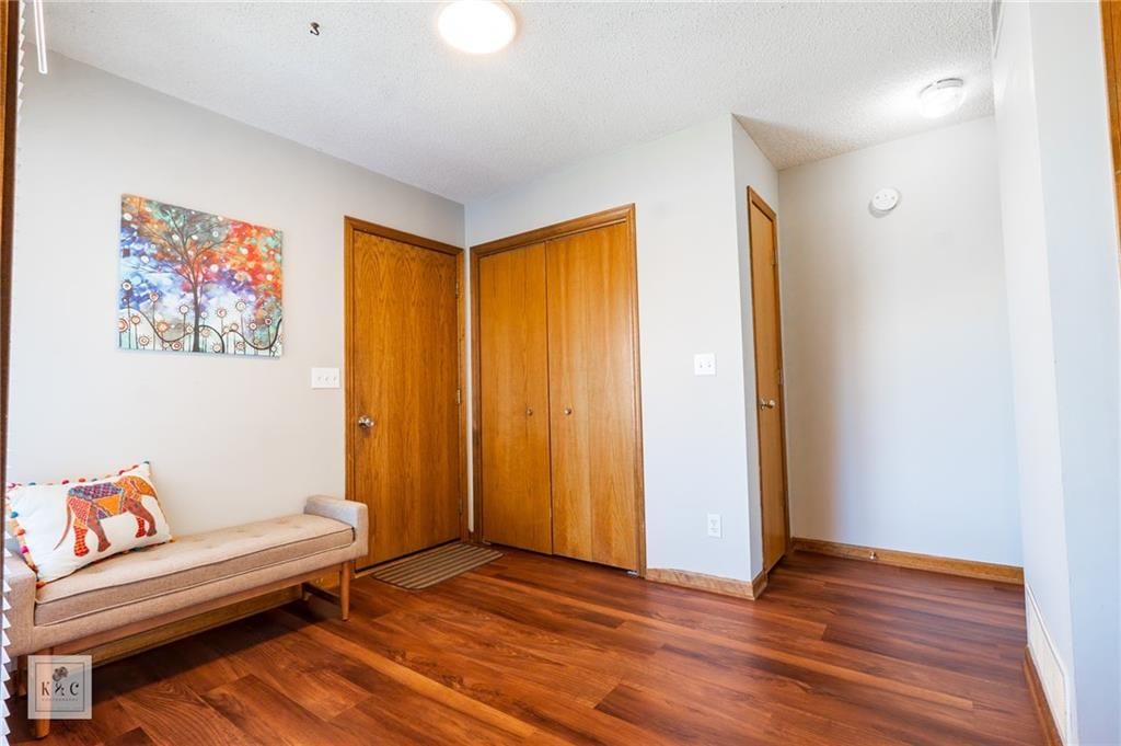 2704 Kensington Road — photo 30