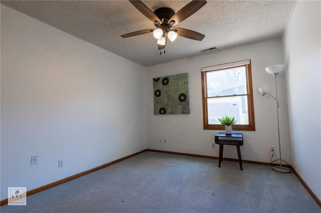 2704 Kensington Road — photo 32