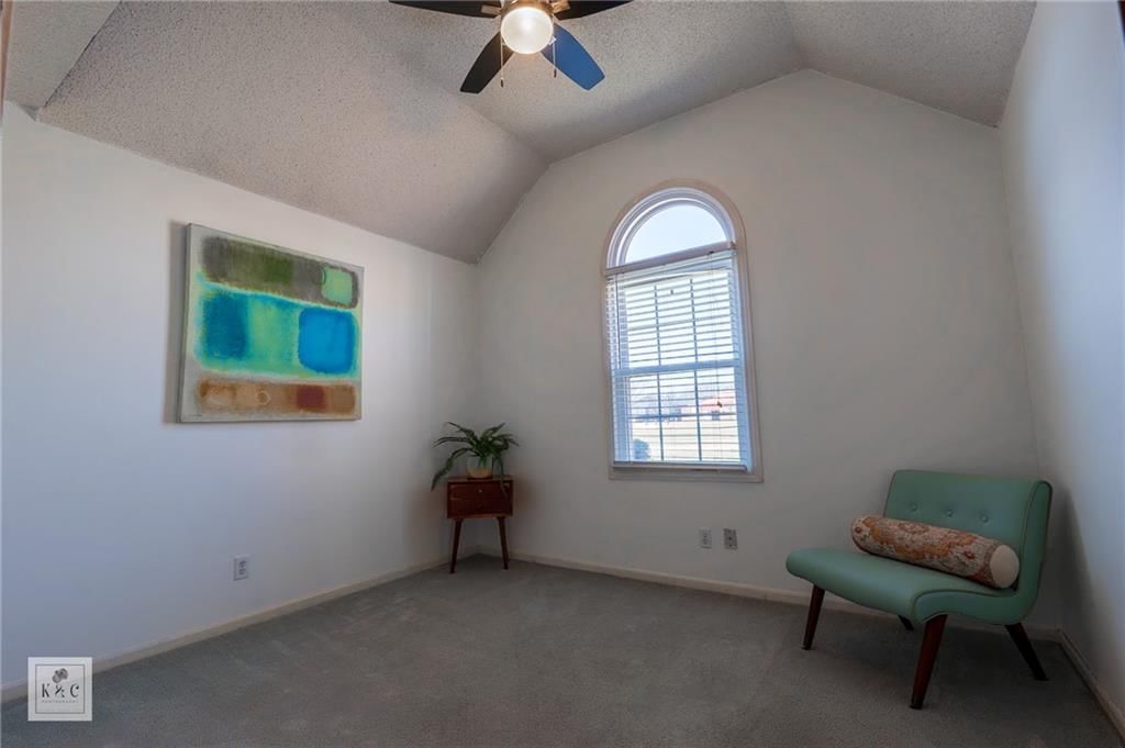 2704 Kensington Road — photo 36