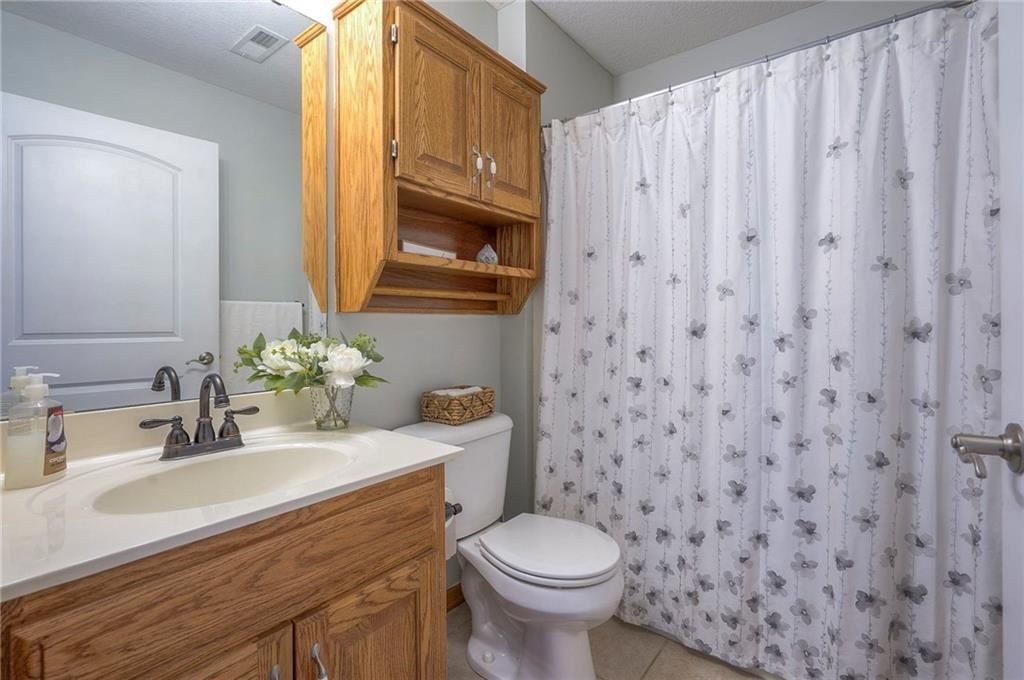 901 MERCURY Way — photo 13