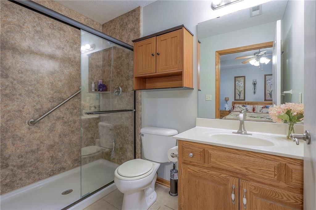 901 MERCURY Way — photo 20
