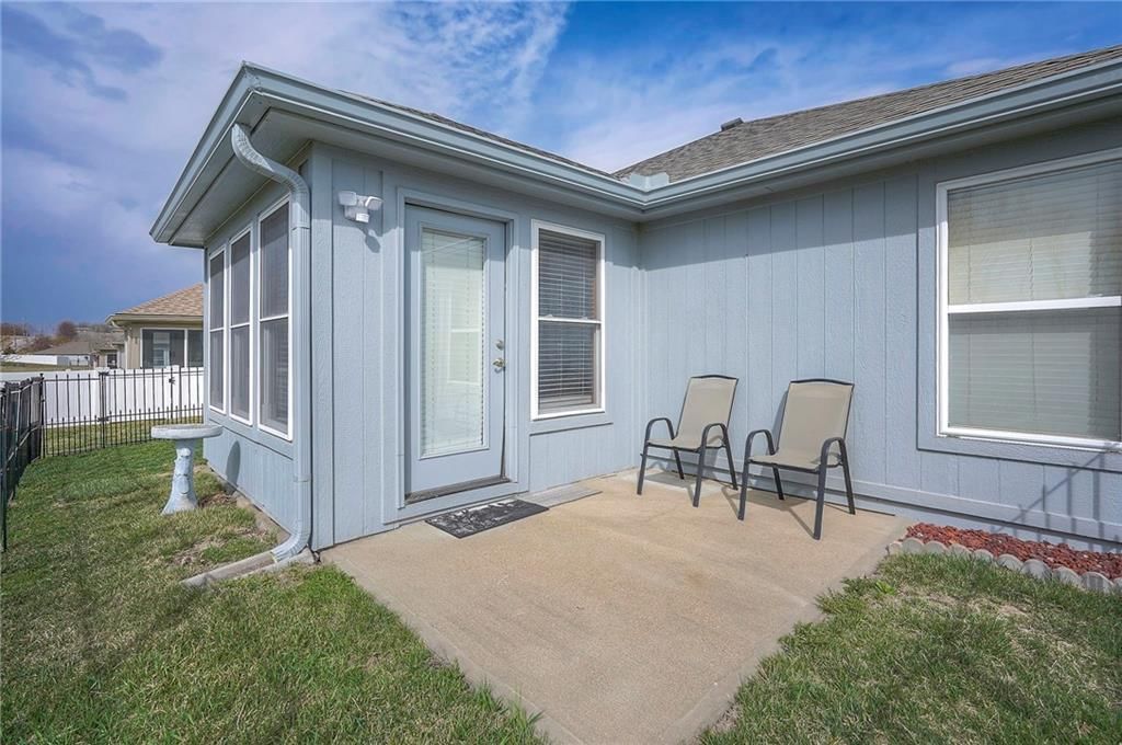 901 MERCURY Way — photo 24