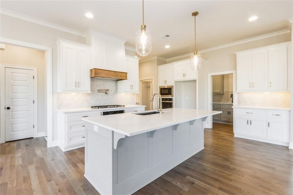 11453 S Montclaire Drive — photo 10