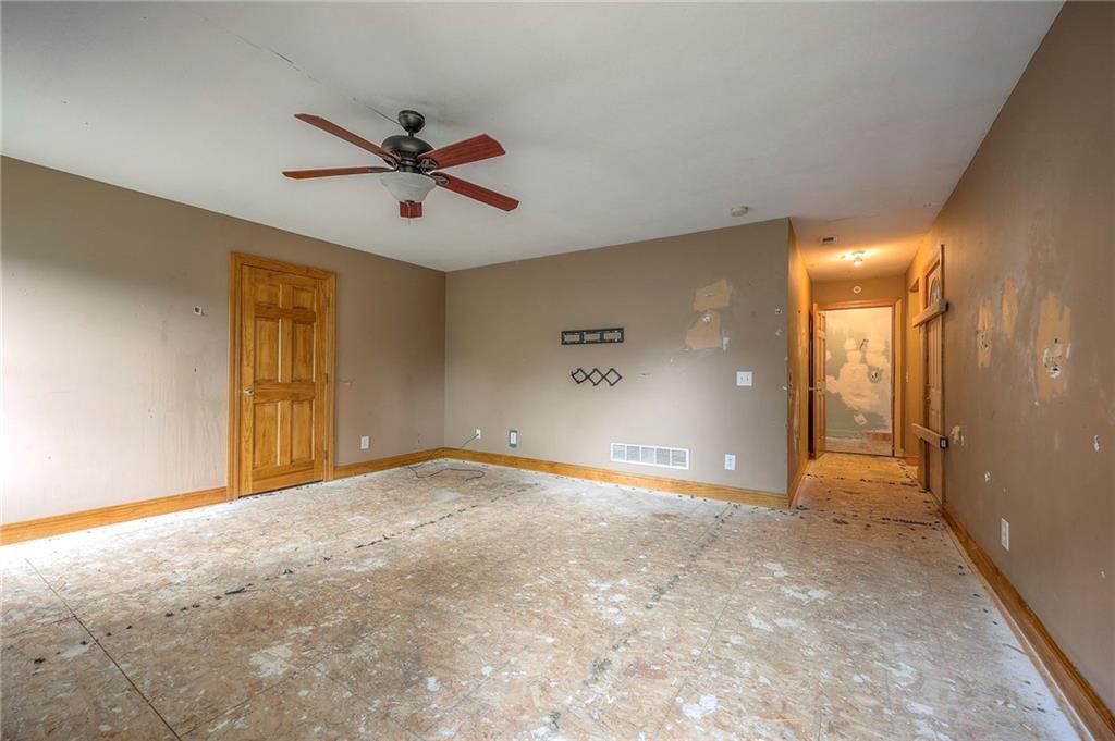 5200 NW Valley View Road — photo 24