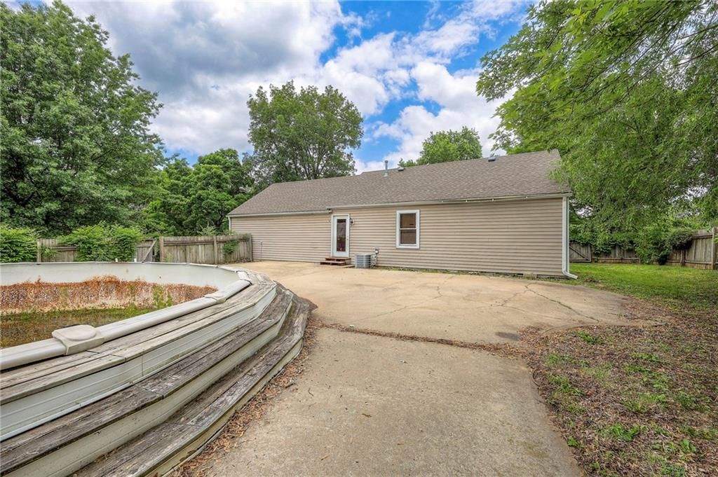 5200 NW Valley View Road — photo 25