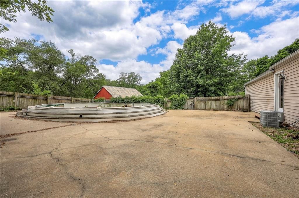 5200 NW Valley View Road — photo 26