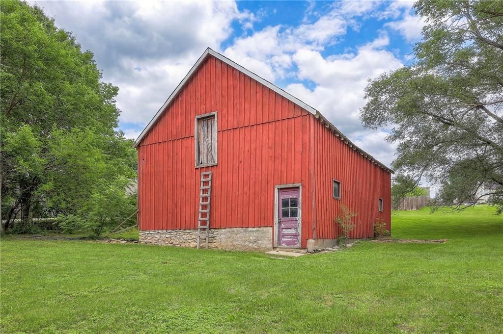5200 NW Valley View Road — photo 30