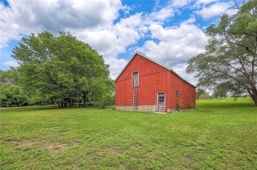 5200 NW Valley View Road — photo 31