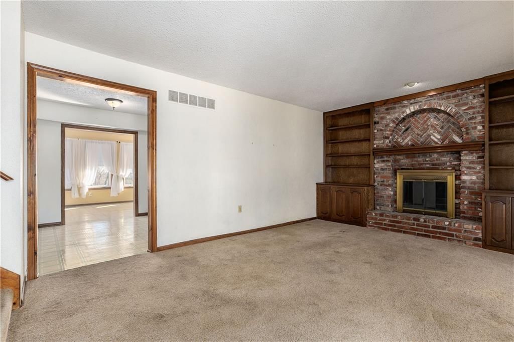 4947 Perry Lane — photo 4