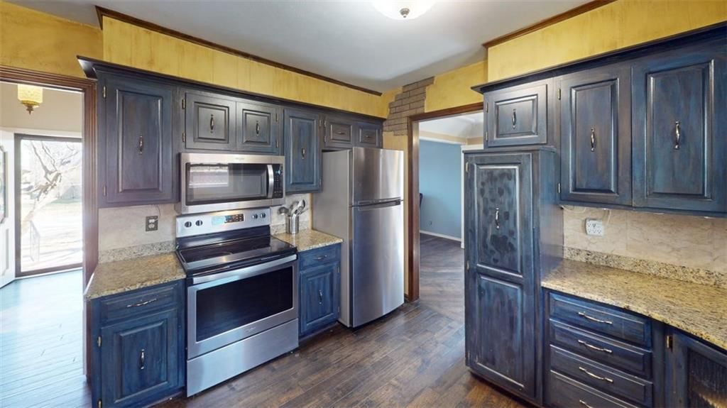 5118 Spring Avenue — photo 11
