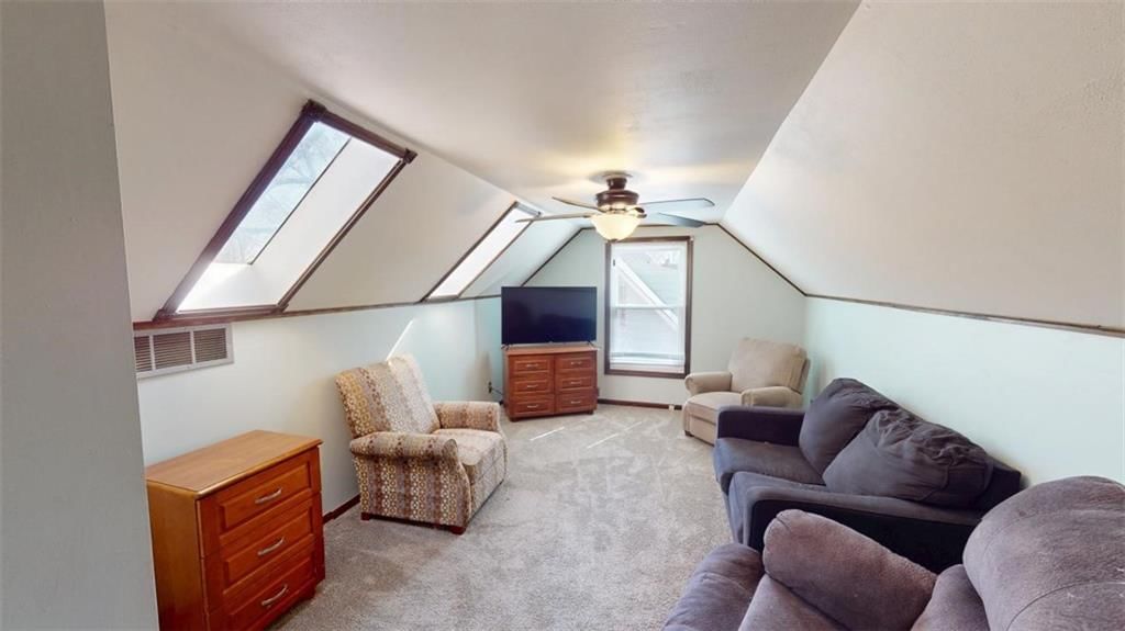 5118 Spring Avenue — photo 31