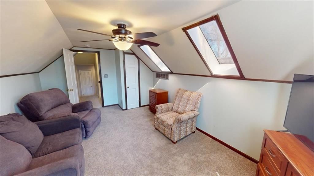 5118 Spring Avenue — photo 32
