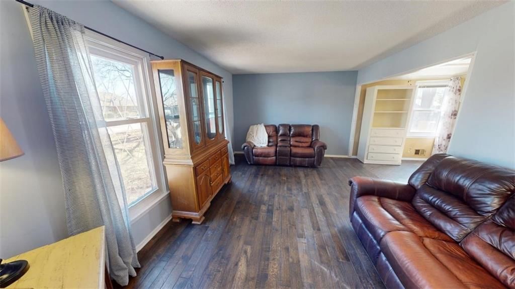 5118 Spring Avenue — photo 6