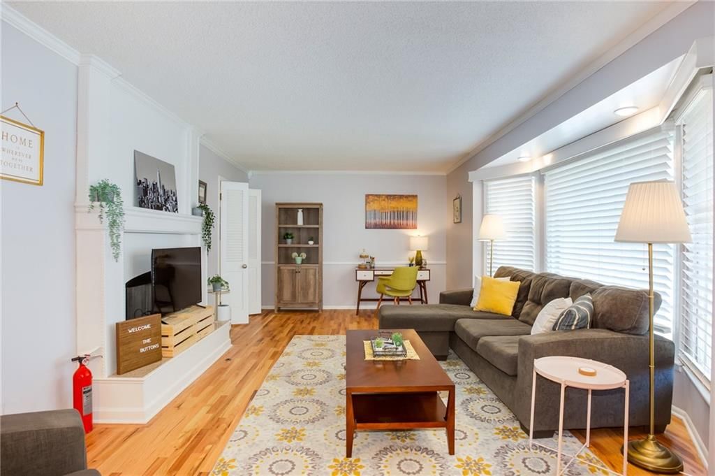 9650 Johnson Drive — photo 3
