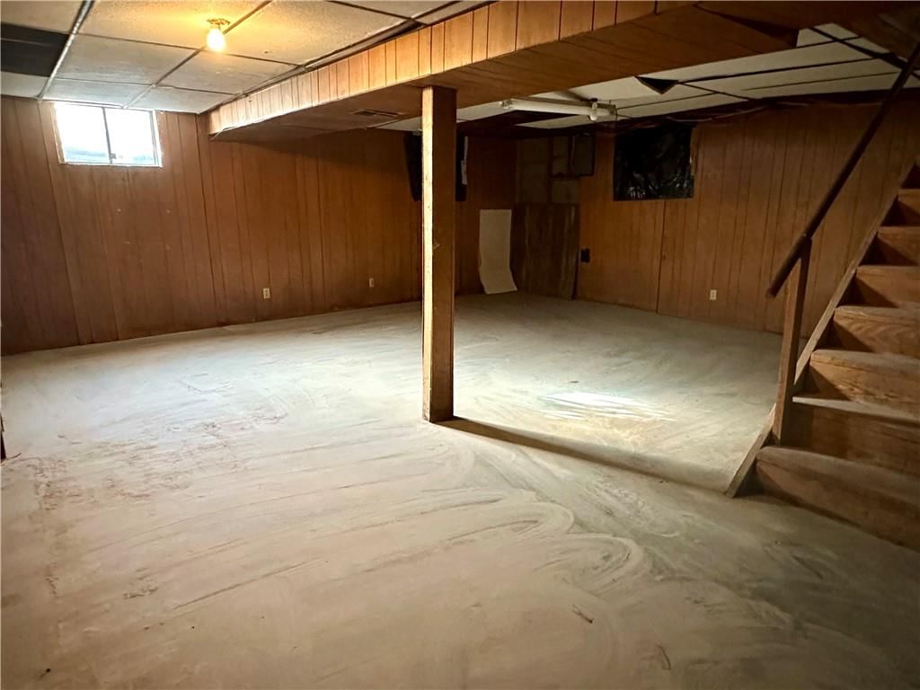 412 W Moss Street — photo 17