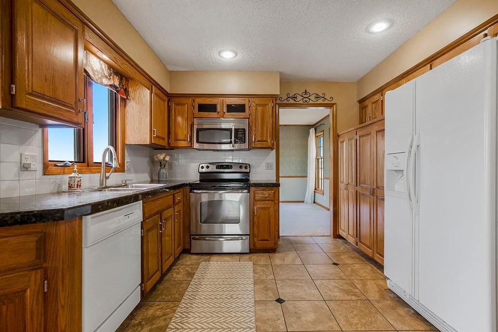 11423 S Millview Circle — photo 12